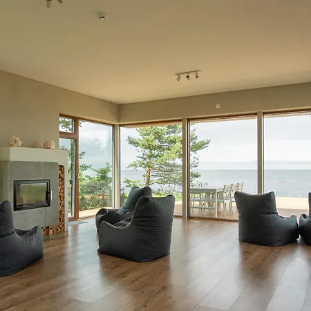 Villa Ormsoe Rannamaja